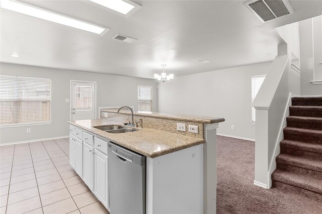 Building Photo - 34 S Villa Oaks Dr