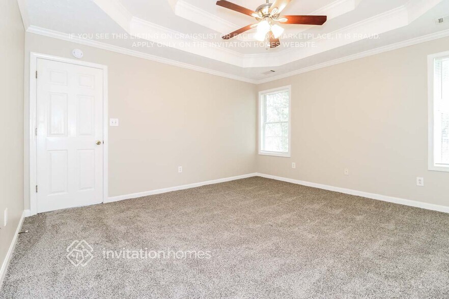 Building Photo - 717 Thornapple Trail SW