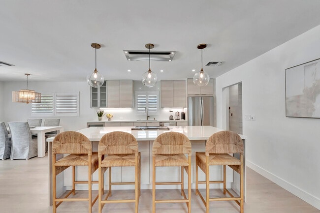 Building Photo - 530 NW 14th St