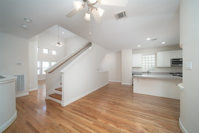 Building Photo - 3634 Main Plaza Dr