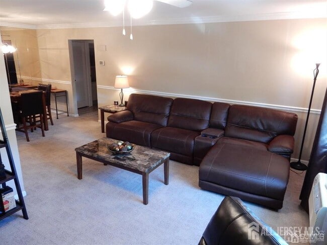 Building Photo - 1022 Cricket Ln