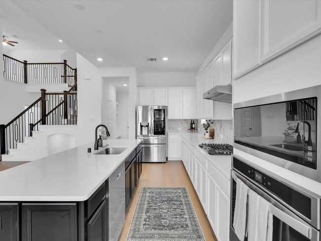 Building Photo - 1303 Wheelwright Dr