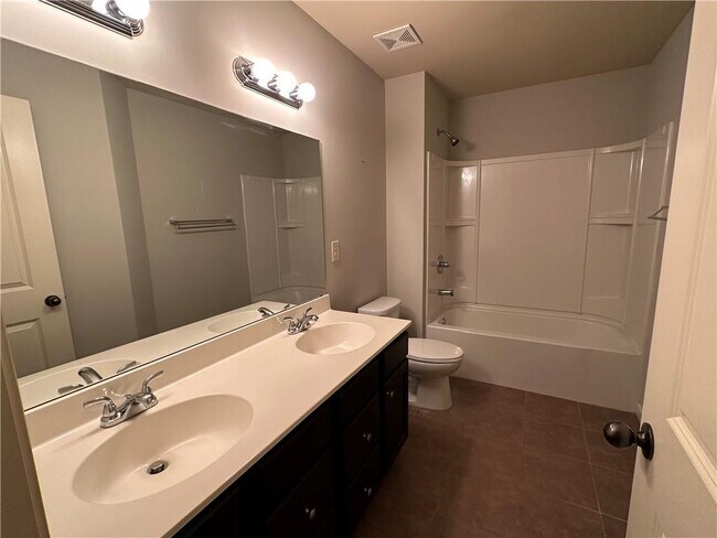 Building Photo - 4441 Lassen Ct