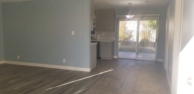 Building Photo - Lovely Ventura Single Story Home for RENT!