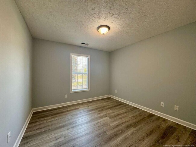 Building Photo - 231 Brightwood Dr