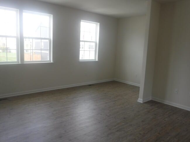 Building Photo - 202 Magellan Dr