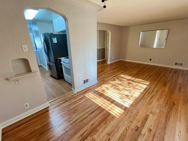 Building Photo - 3375 Fenton St