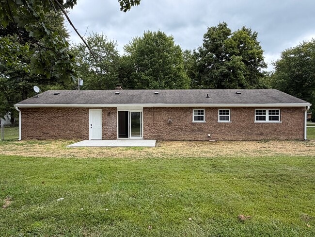 Building Photo - 3703 Oakwood Dr