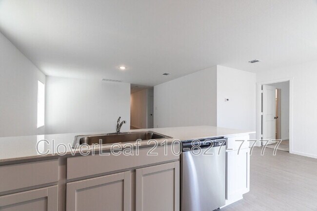 Building Photo - 3829 Low Tide