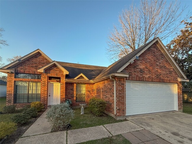 Building Photo - 603 Mosswood Dr