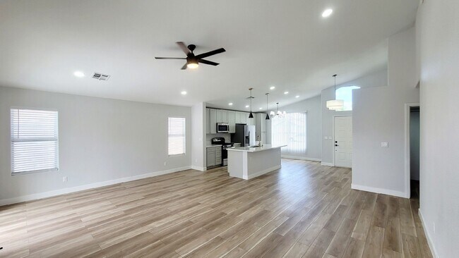 Building Photo - 5223 Intermission Ct