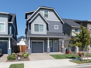 Building Photo - 495 NE 81st Ave