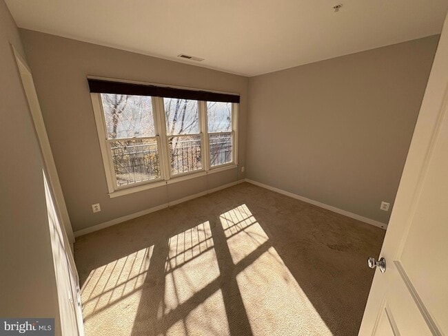 Building Photo - 2324 Cobble Hill Terrace