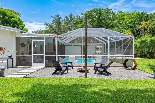 Building Photo - 13800 SW 78th Pl