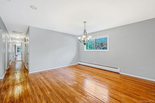 Building Photo - 23 Princeton Dr