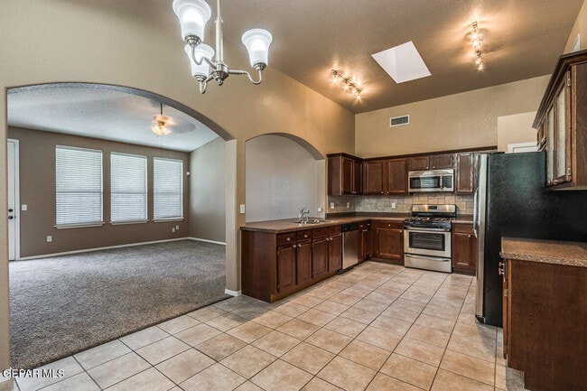 Building Photo - 12720 Cozy Prairie Ct