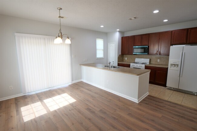 Building Photo - 21339 Pine Monte Ridge Ln