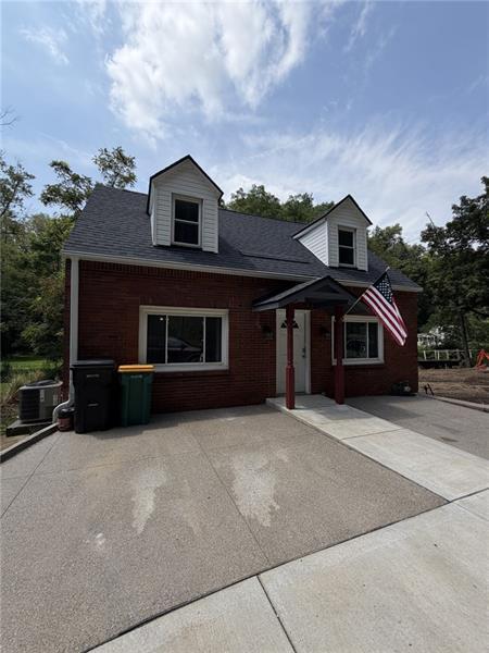 Building Photo - 1113 Rochester Rd