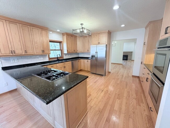 Building Photo - Fully Remodeled Luxury Home with Exceptional Space and Style!!
