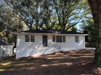 Building Photo - 340 Adelle St SE