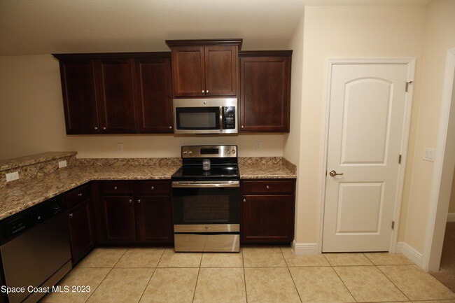 Building Photo - 1034 Breakaway Trail