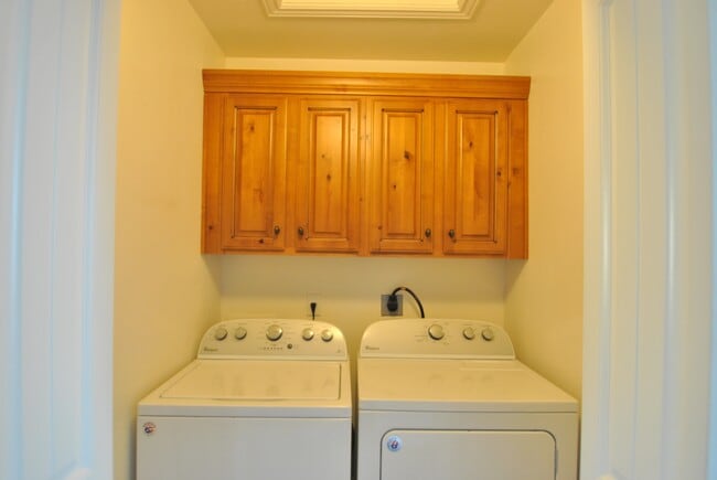 Building Photo - 696 N 240 E