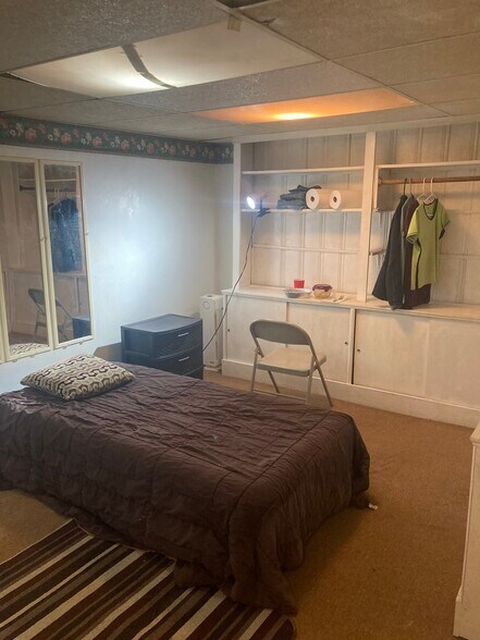 Building Photo - 764 Lenore Ln