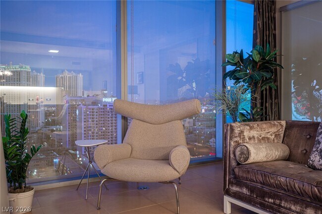 Building Photo - 3722 S Las Vegas Blvd