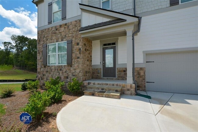 Building Photo - 331 Belmont Dr