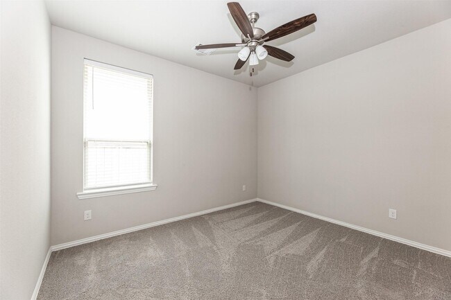 Building Photo - 15211 Stuart Bat Cave Ln
