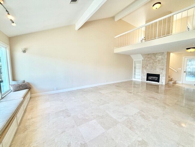 Building Photo - 2204 Kingsbridge Ln