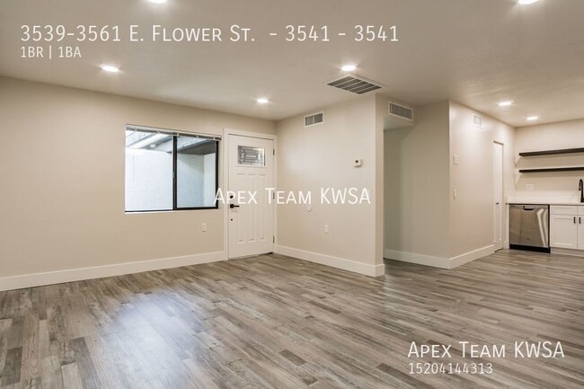 Building Photo - $1095-Beautiful & Contemporary 1 Bed /1 Ba...