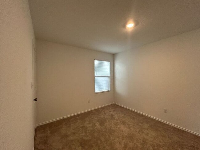 Building Photo - 1213 Catfish Ln