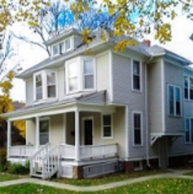 Building Photo - 612 W Elm St