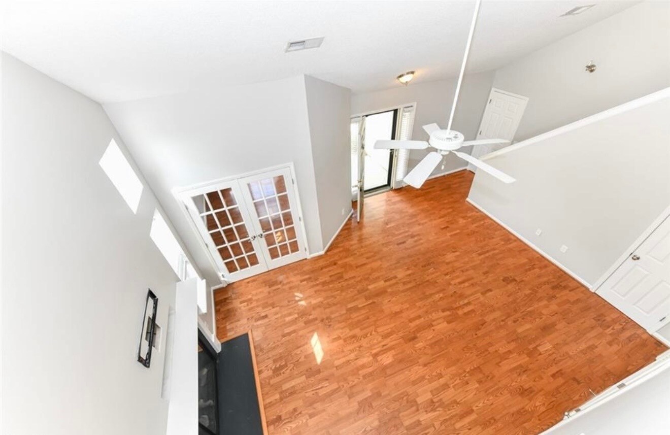 Building Photo - 3630 Sunset Hollow Dr