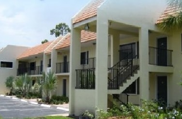 Building Photo - Palm Court at Wellington Apartments