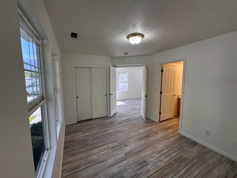 Building Photo - 1129 W 1390 S