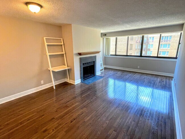 Building Photo - 1140 23rd St NW