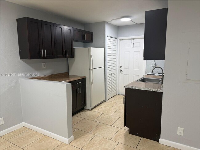 Building Photo - 1270 NW 9th St