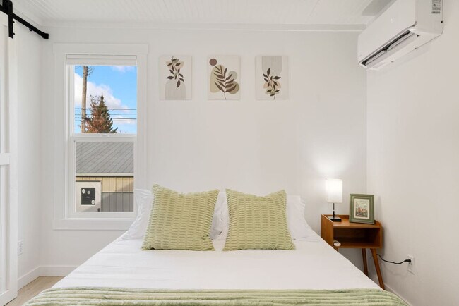 Building Photo - 3413 N 8th St