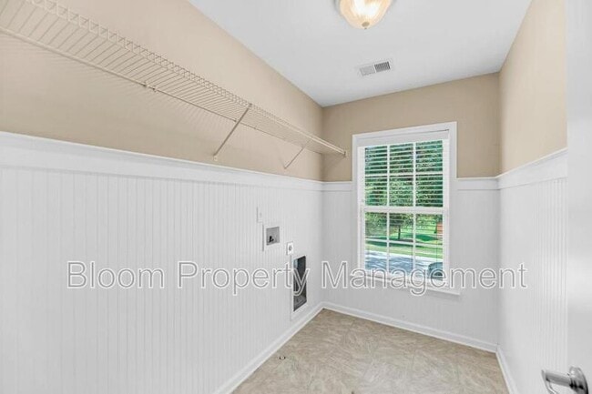 Building Photo - 8423 Taylor Plantation Rd