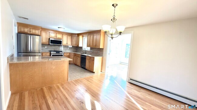 Building Photo - 309 Brookfield St