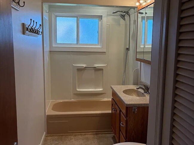 Building Photo - This two bedroom, renovated home is located in Cranberry Bay