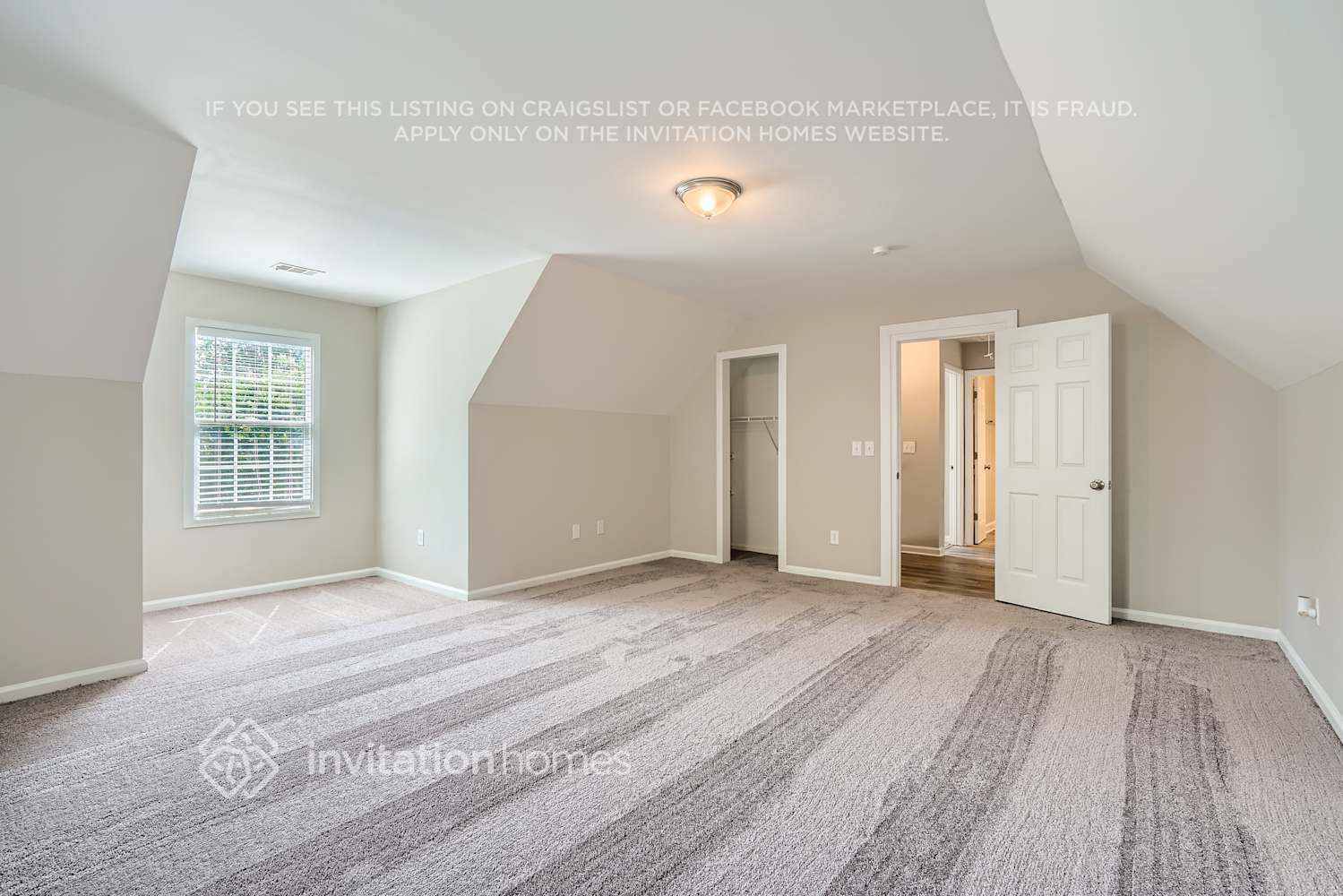Building Photo - 600 River Walk