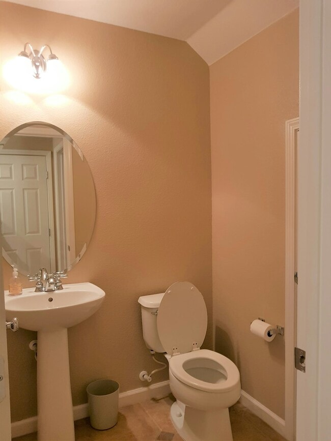 Building Photo - 79 Meritage Common