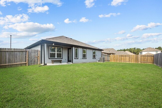 Building Photo - 30290 Kingston Heath Dr