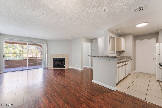 Building Photo - 2200 S Fort Apache Rd