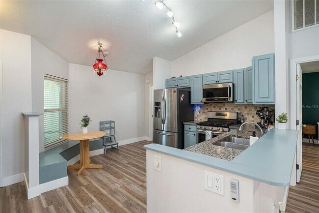 Building Photo - 1601 14th St W