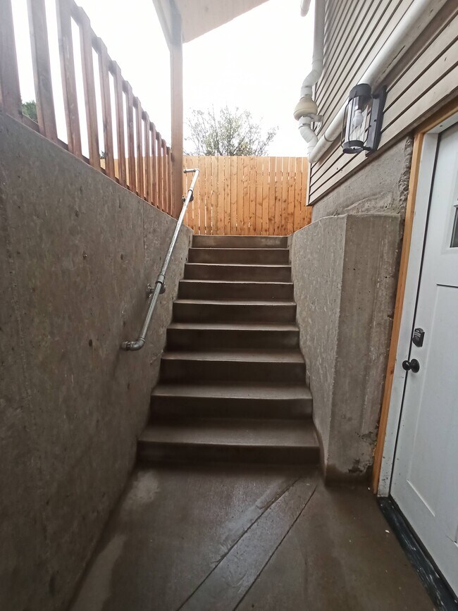 Building Photo - 4510 SE 99th Ave
