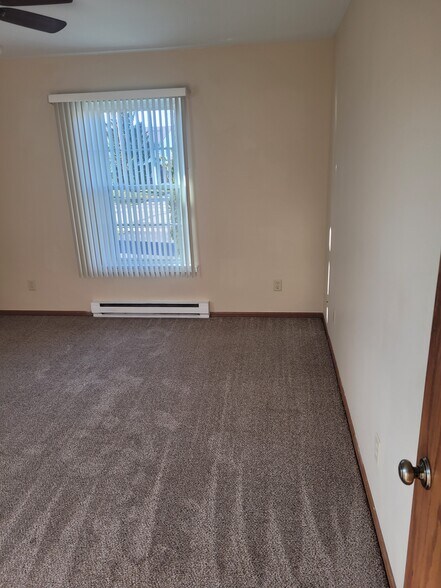 Building Photo - 2022 Sylvan Way